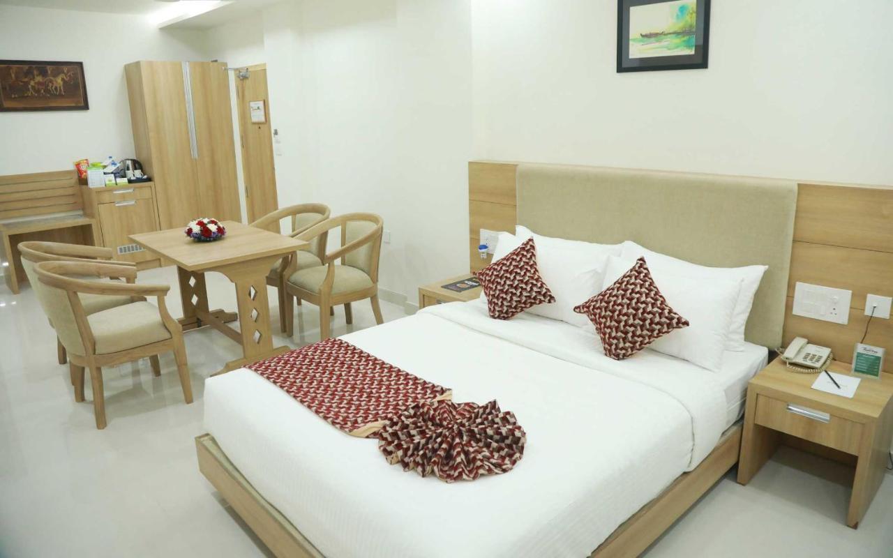 Hotel Anjali Park Kottayam Extérieur photo