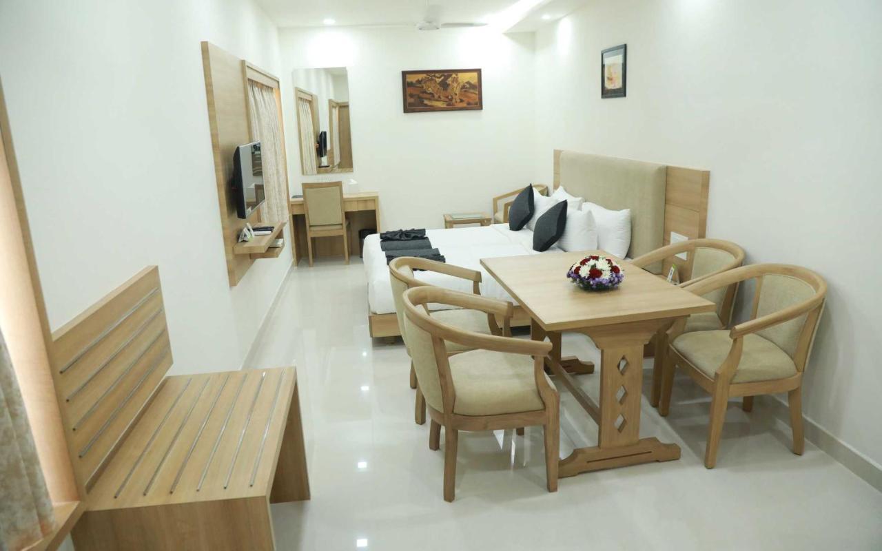 Hotel Anjali Park Kottayam Extérieur photo