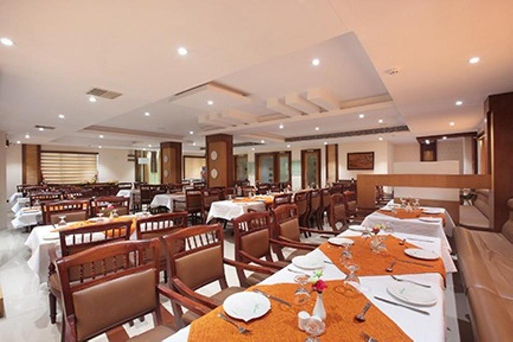 Hotel Anjali Park Kottayam Extérieur photo